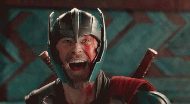 thor-ragnarok-chris-hemsworth-brainwash-kids