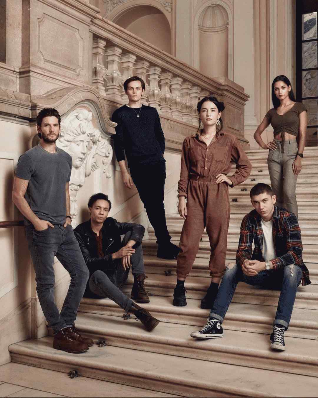 Shadow and Bone Cast