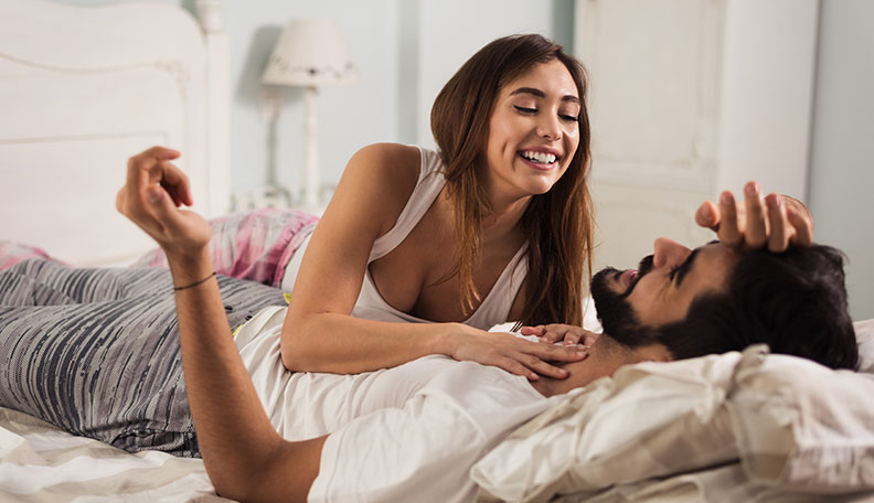 13 seksualno intimnih pitanja za postavljanje djevojci i čitanje njezinog nestašnog uma