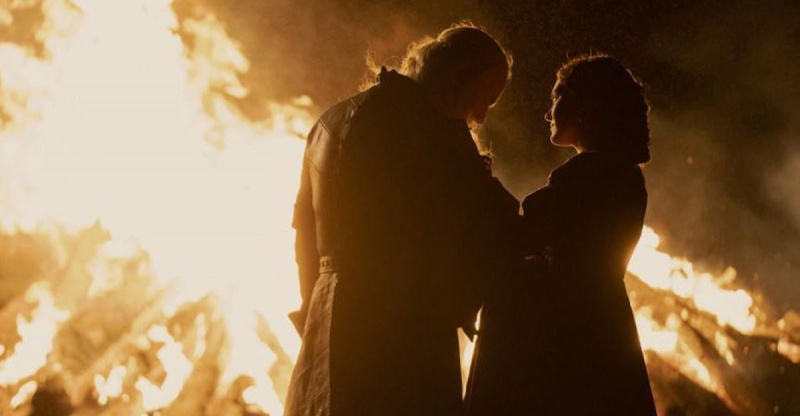   drakono namas-epizodas-3-kingas-viserys-bonfire-scene-monologue.jpg