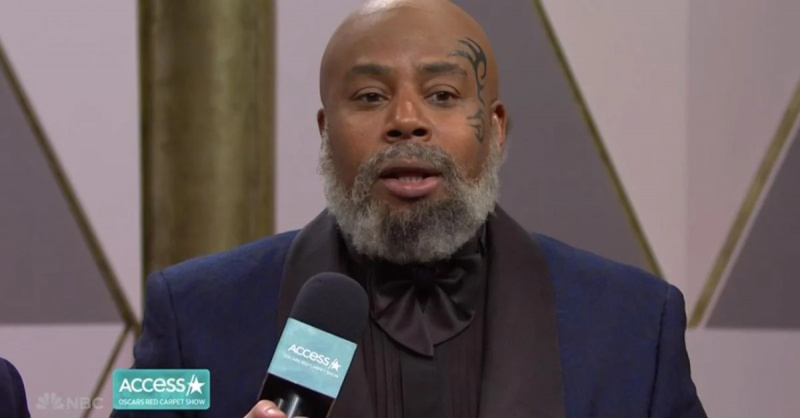 Saturday Night Live Memanggang Oscar Dengan Mike Tyson sebagai Will Smith Slap Security