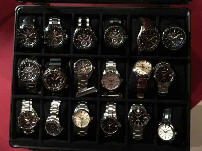 18 Grand Seiko sat u putnoj torbici