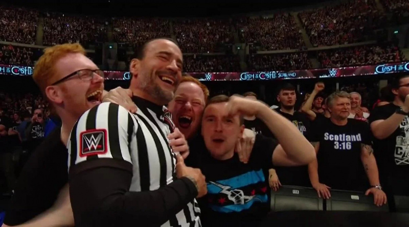 Los fanáticos de la WWE están fuera de sí gracias al regreso de CM Punk en Clash At The Castle